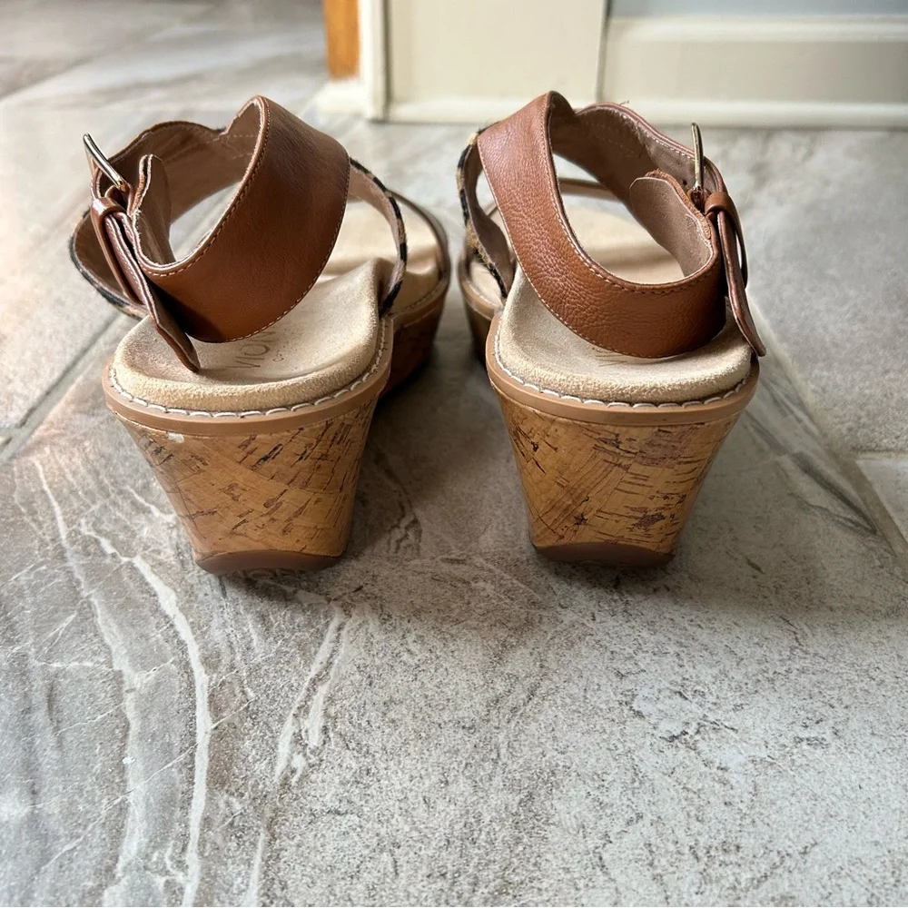 NWOB Women’s Vionic Orthaheel Casual Leopard Print Cork Wedge Sandals, Size 9